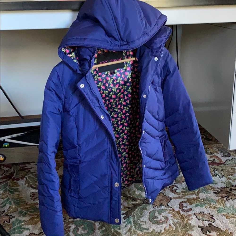 Super warm, weightless puffer - great condition